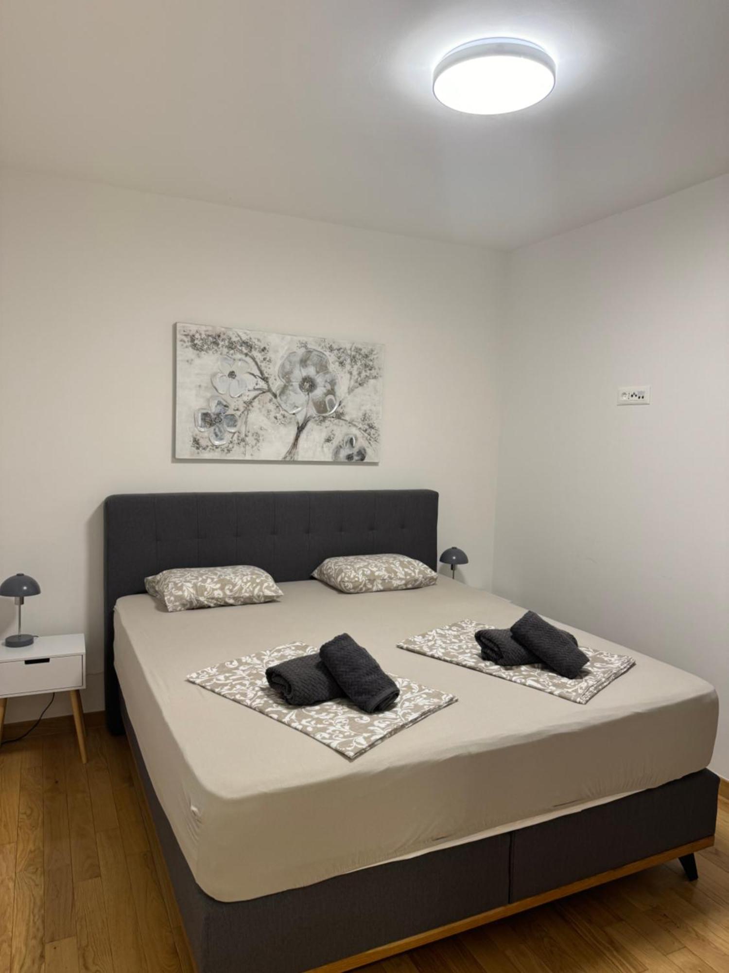 Dvj Apartments Биоград на Мору Екстериор снимка