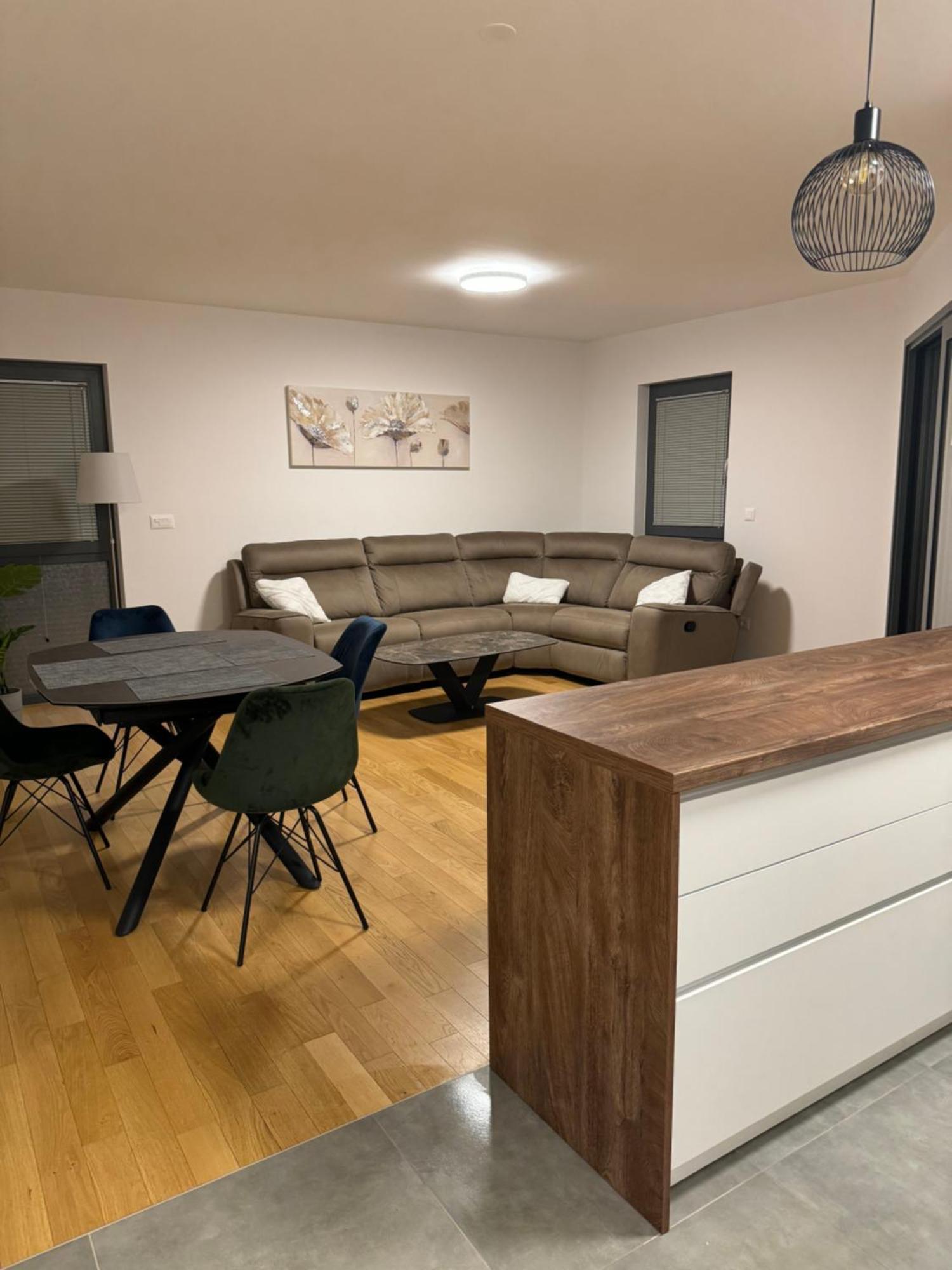 Dvj Apartments Биоград на Мору Екстериор снимка